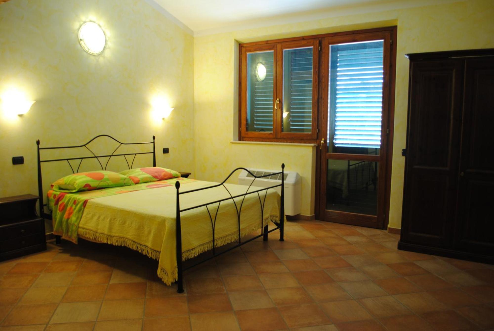 Agriturismo Il Vecchio Carro Campli Экстерьер фото